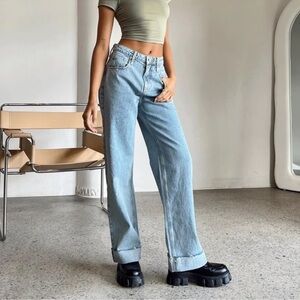 Princess Polly women’s Ollie Straight Leg Jean‎ Light Wash Denim